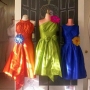 Inspiração convidadas casamento diurno: vestidos vintage neon