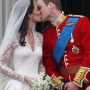 Casamento real 2011: o primeiro beijo do príncipe William e Kate